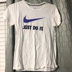 Woman’s Nike T-shirt